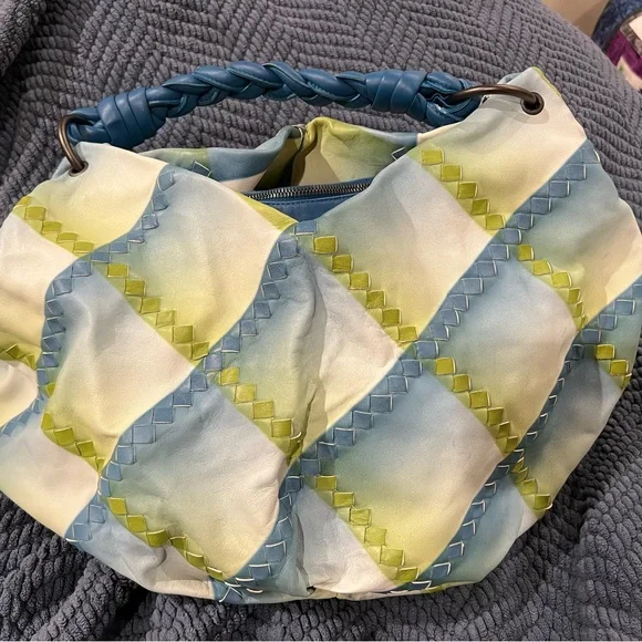 Large hobo bag…unique colors. Soft leather with suede interior. Middle zipper. - Picture 4 of 4